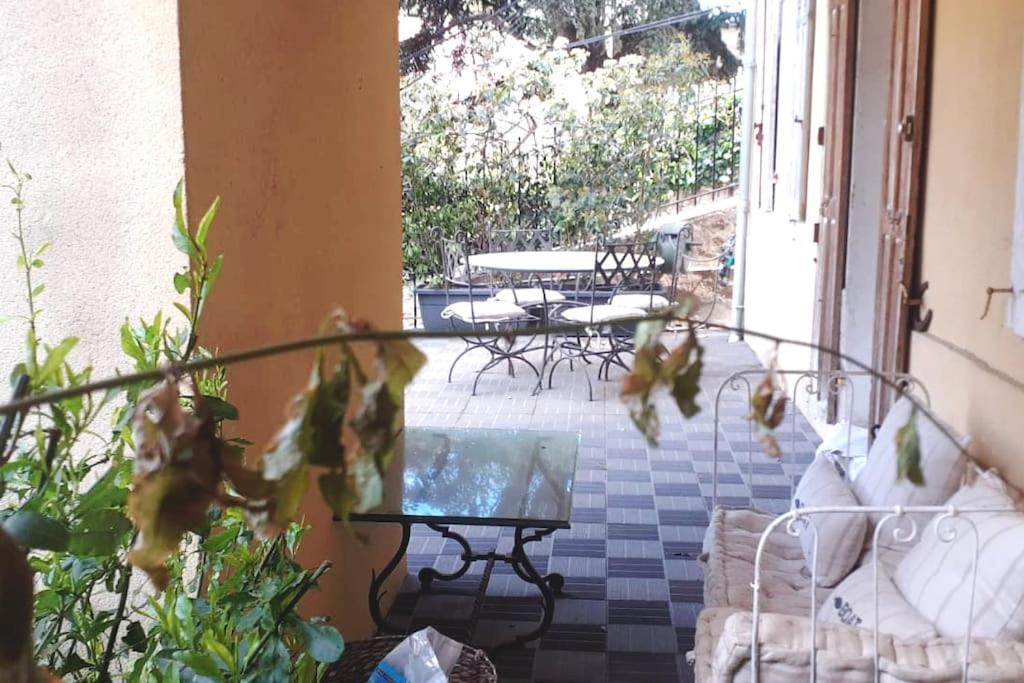 Appartement Les Jardins De Notre Dame à Marseille Extérieur photo